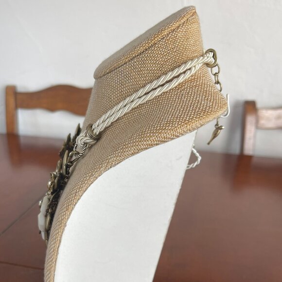 Gardenia Convertible Statement Necklace - Picture 4 of 16